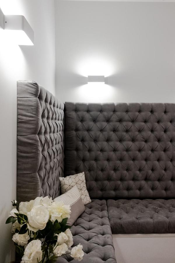 Eighty Four Luxury Rooms โรม ภายนอก รูปภาพ