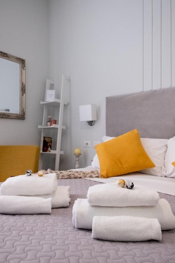 Eighty Four Luxury Rooms โรม ภายนอก รูปภาพ