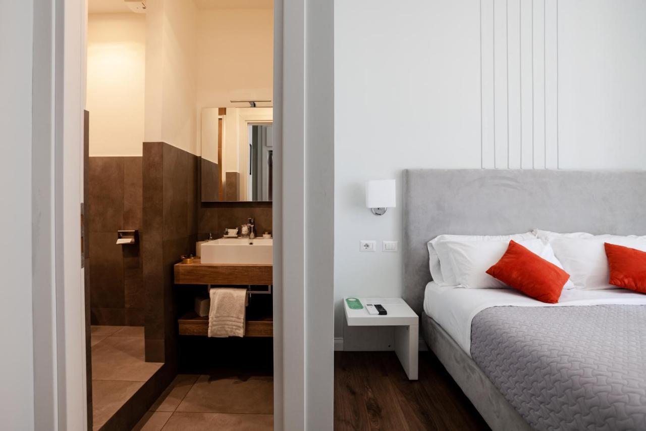 Eighty Four Luxury Rooms โรม ภายนอก รูปภาพ